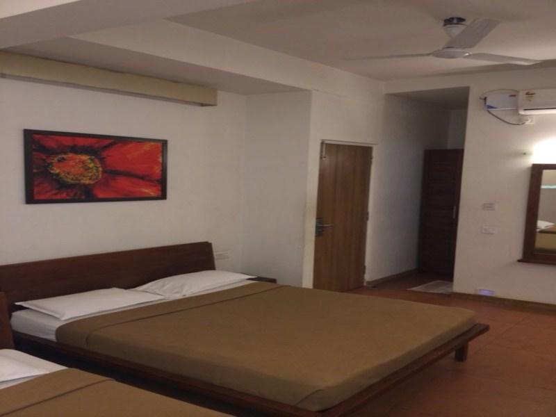 Hotel Holiday Home Bangalore Exterior foto